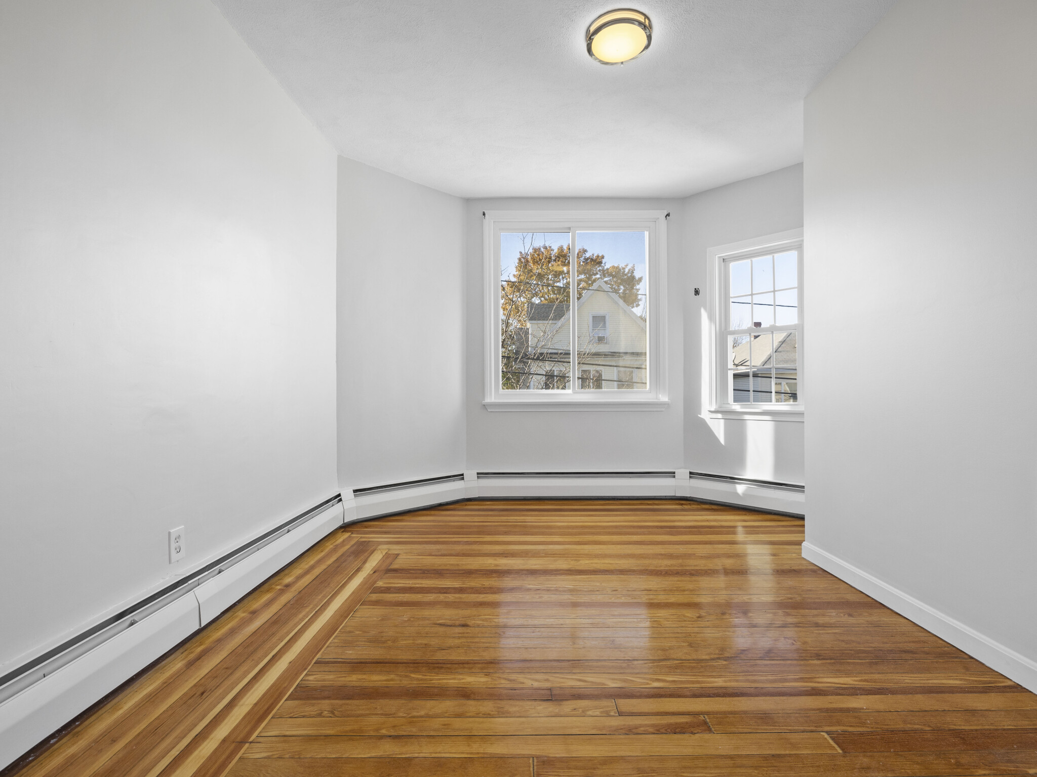 42 William St, Magoun Square