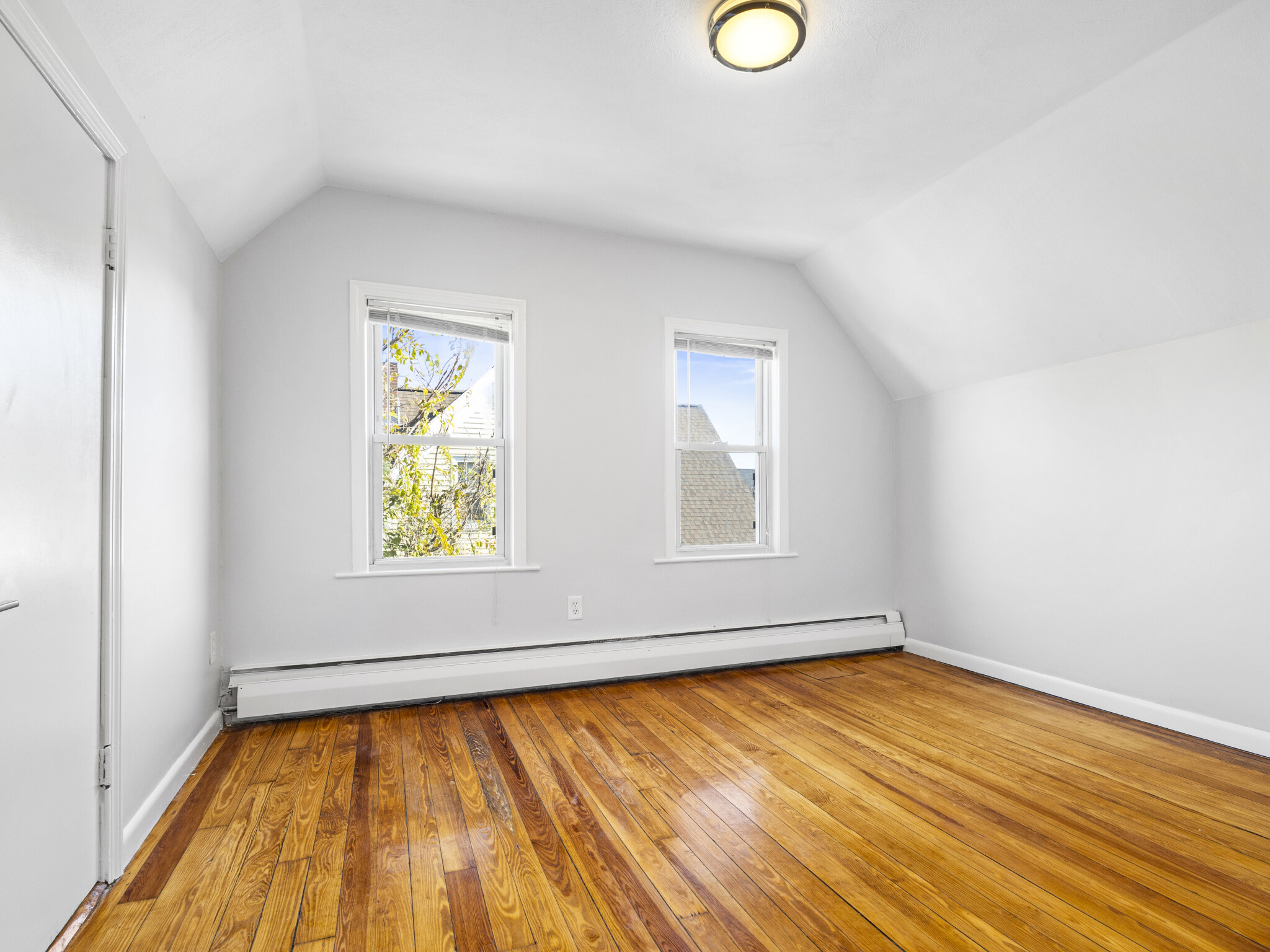 42 William St, Magoun Square