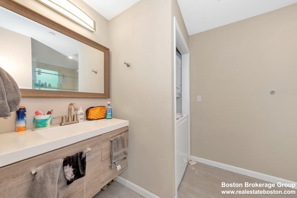 228 Calumet St, Mission Hill