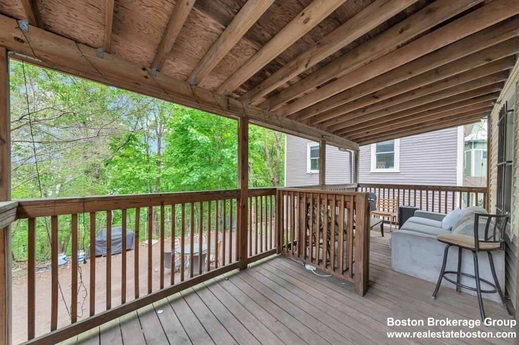 228 Calumet St, Mission Hill