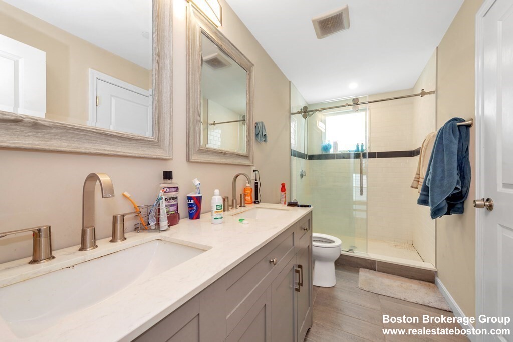 228 Calumet St, Mission Hill