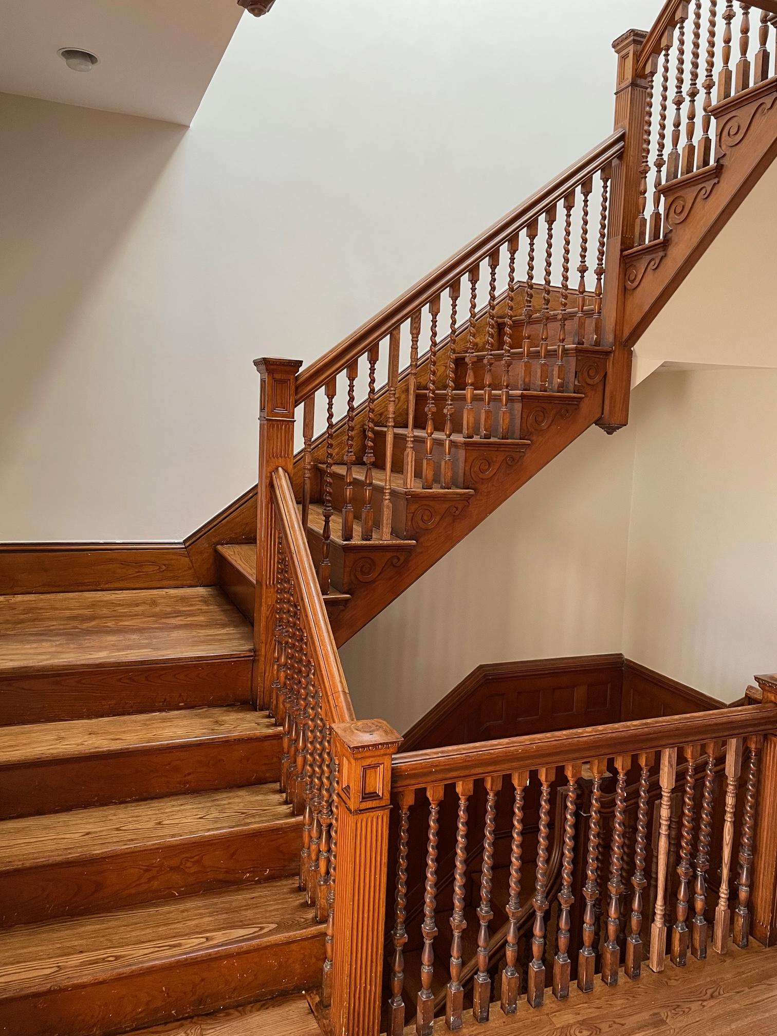 1719 Beacon St, Longwood