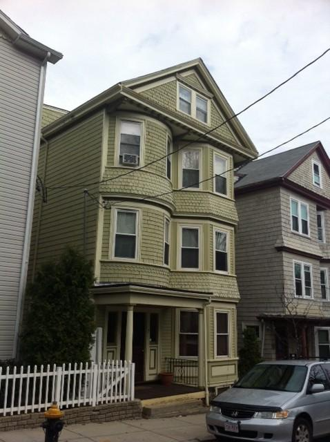 7 Iroquois St, Mission Hill