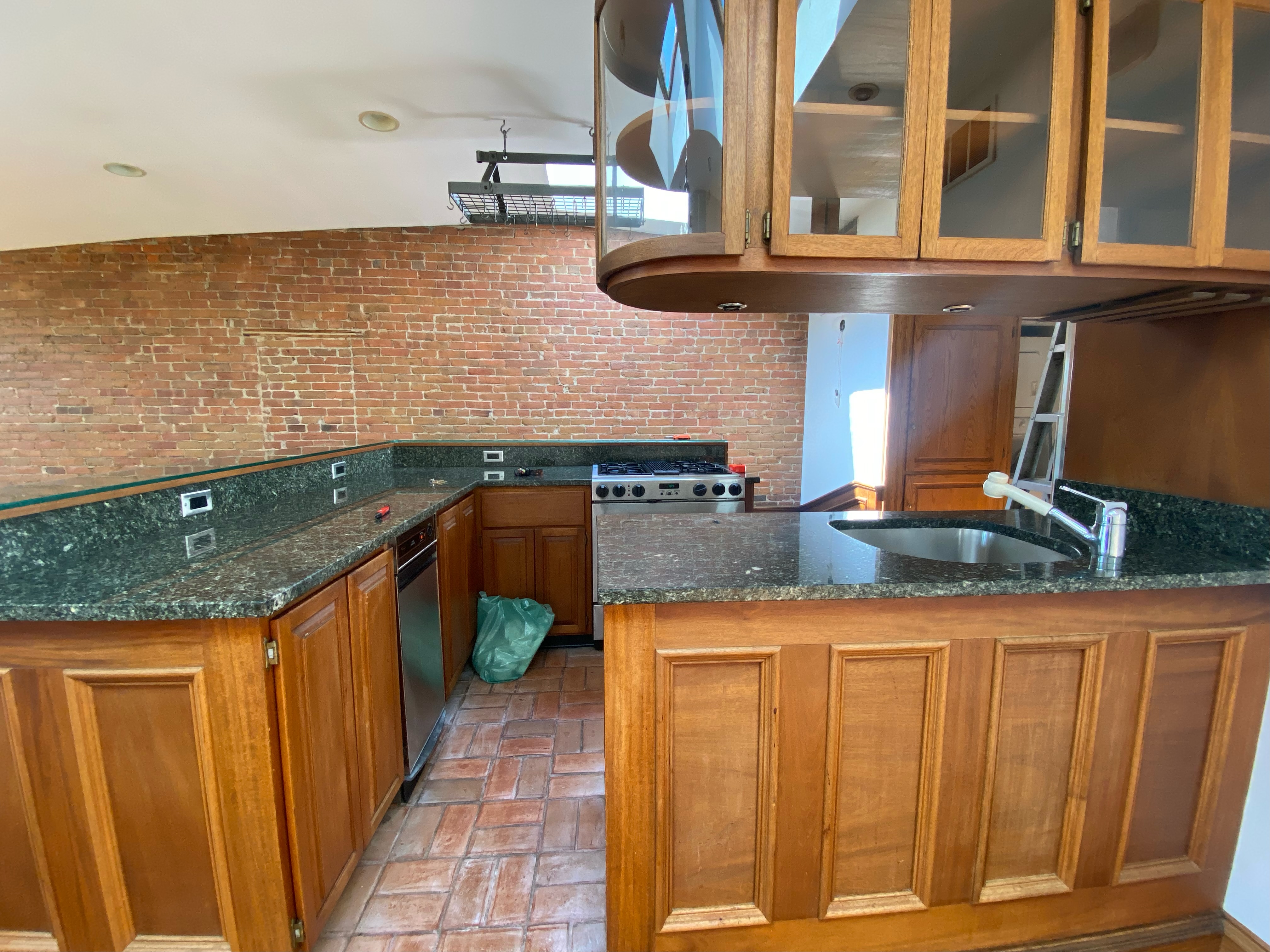 18 Holyoke St, South End