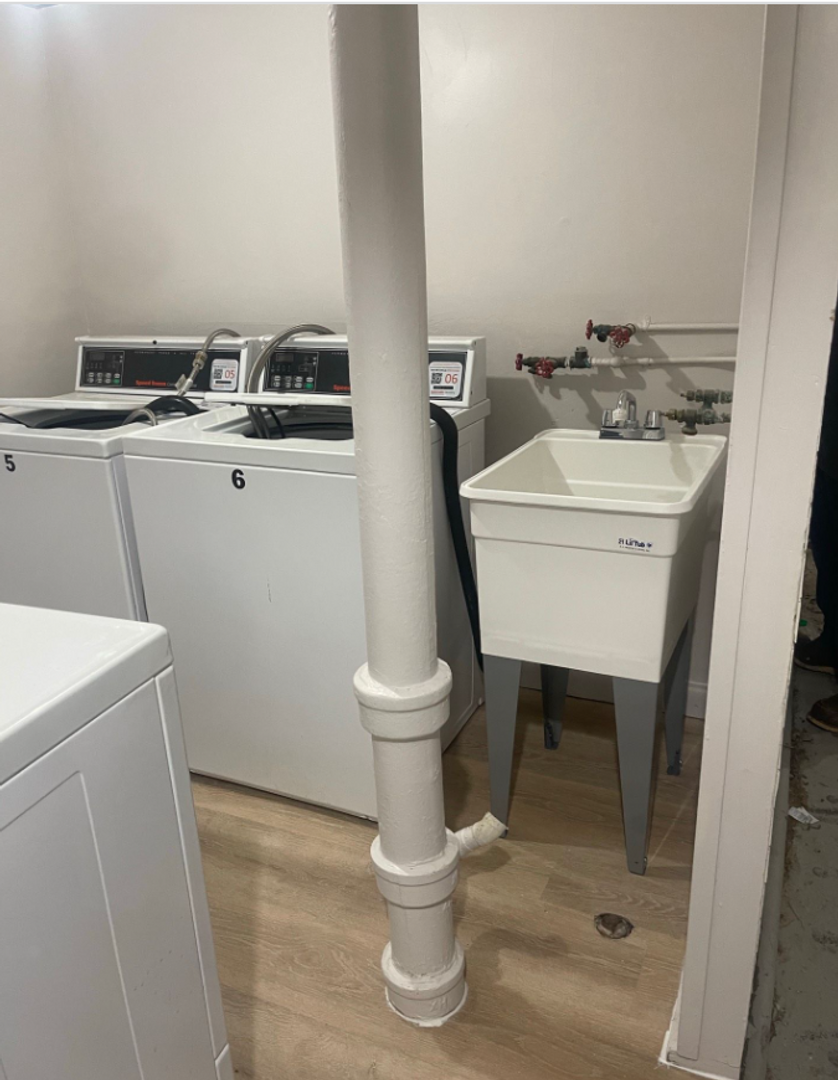 87 Winthrop Shore Dr, Winthrop