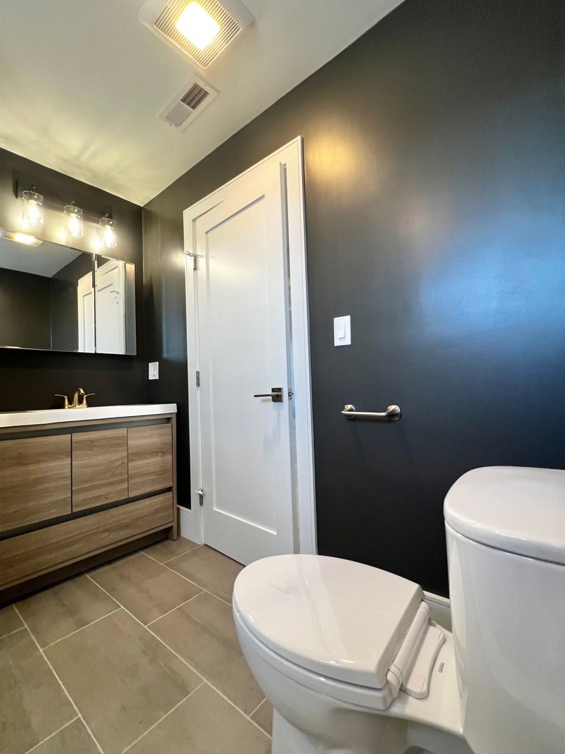 9 University Rd, Washington Square