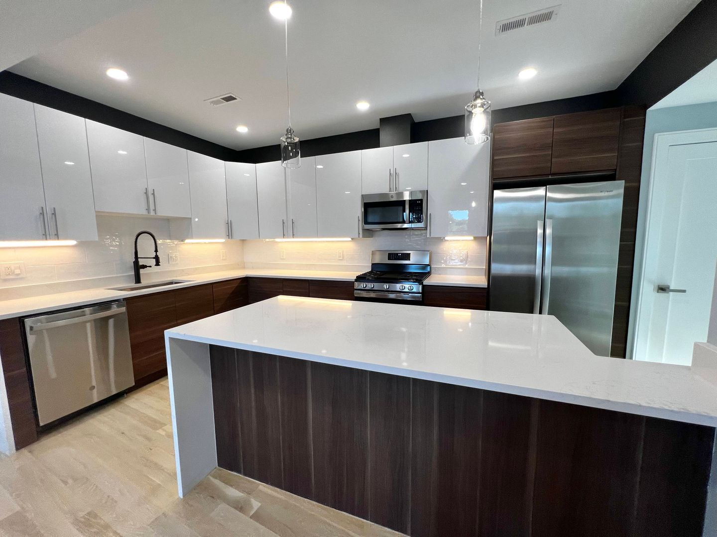 9 University Rd, Washington Square