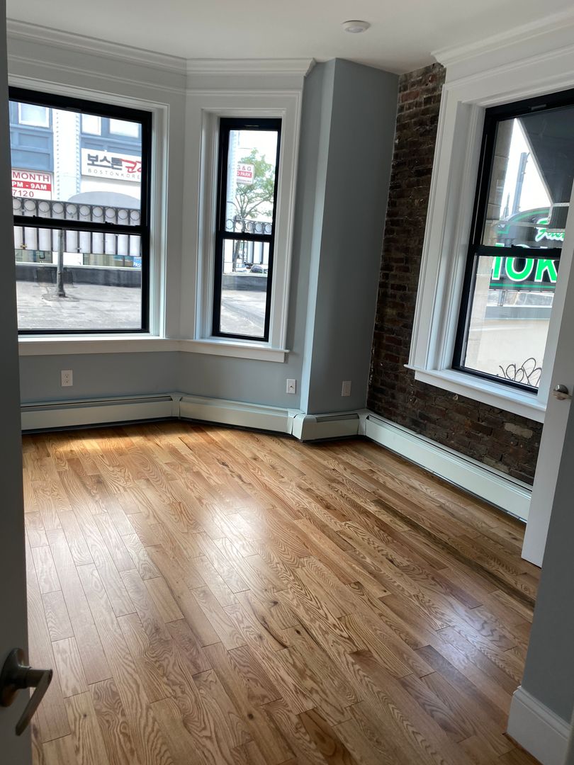 183 Harvard Ave, Allston