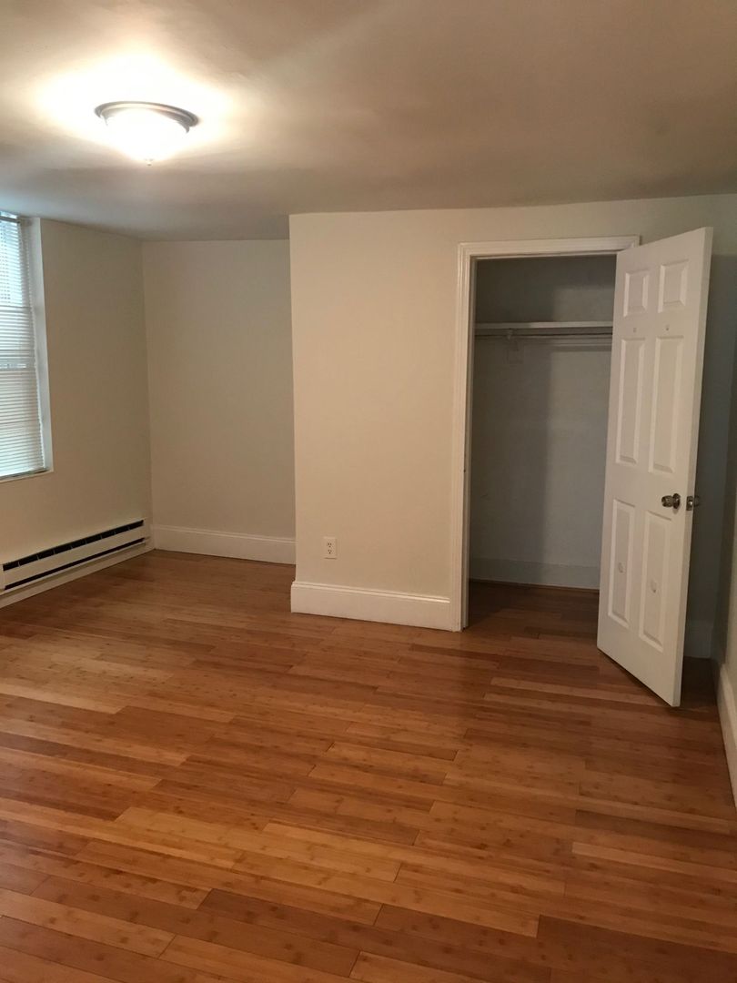 210 Maverick St, East Boston