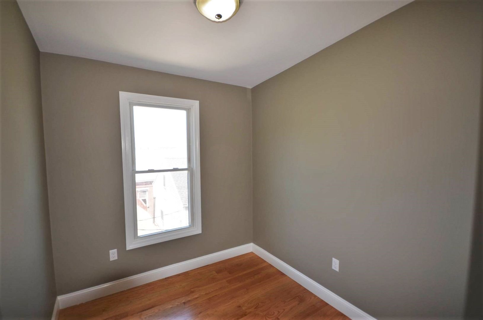 12 Cheever Ct, East Boston