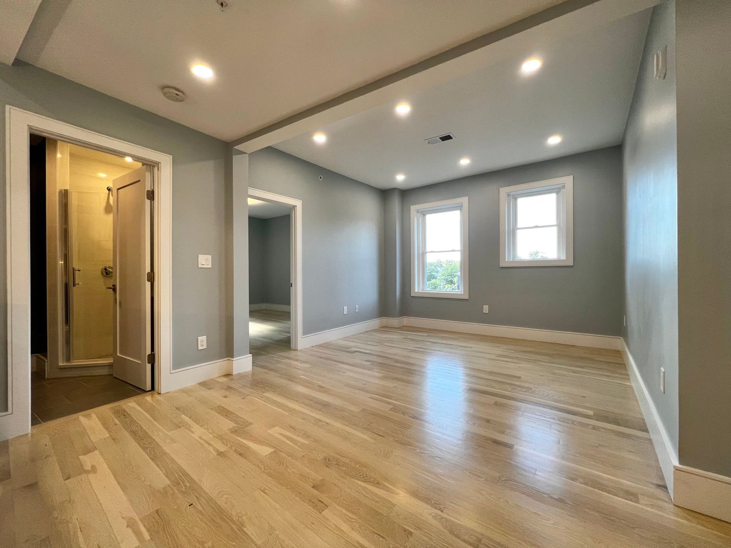 9 University Rd, Washington Square