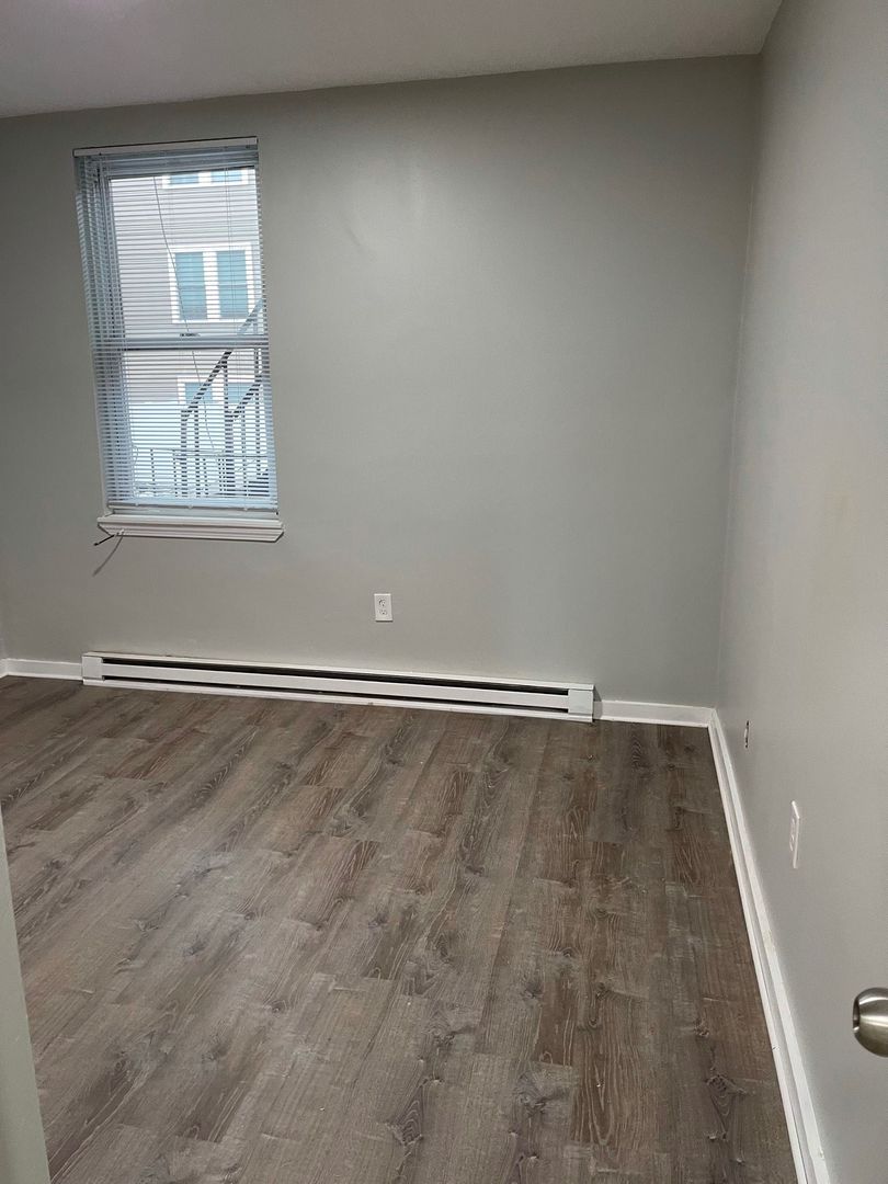 31 Chelsea St, East Boston