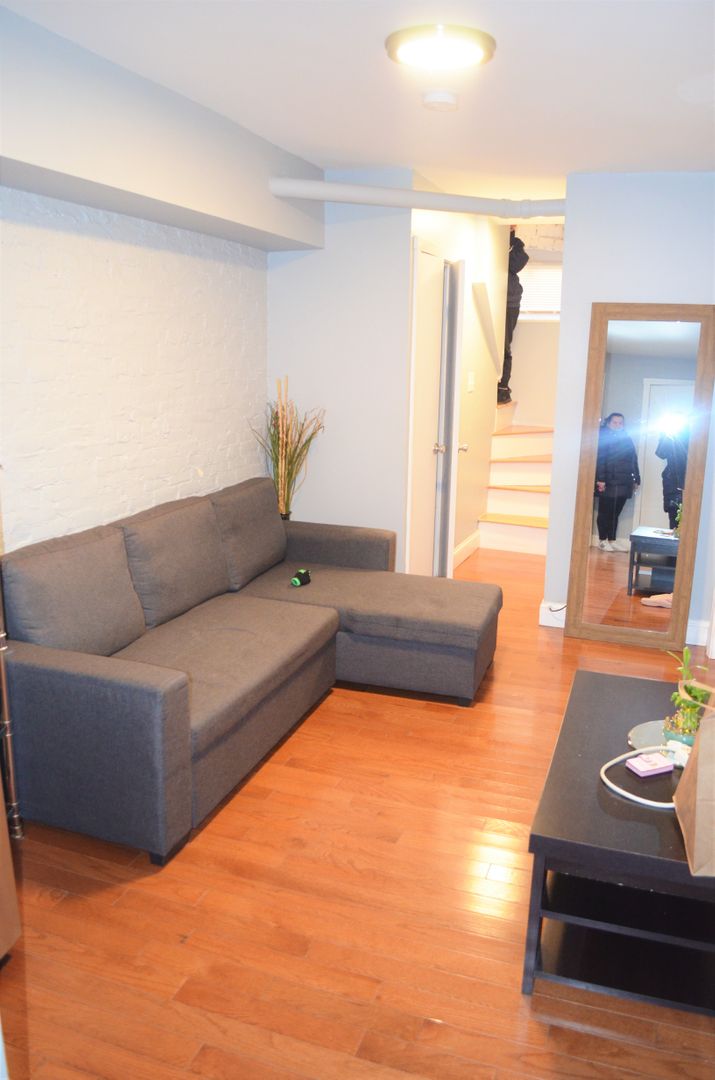 212 Maverick St, East Boston