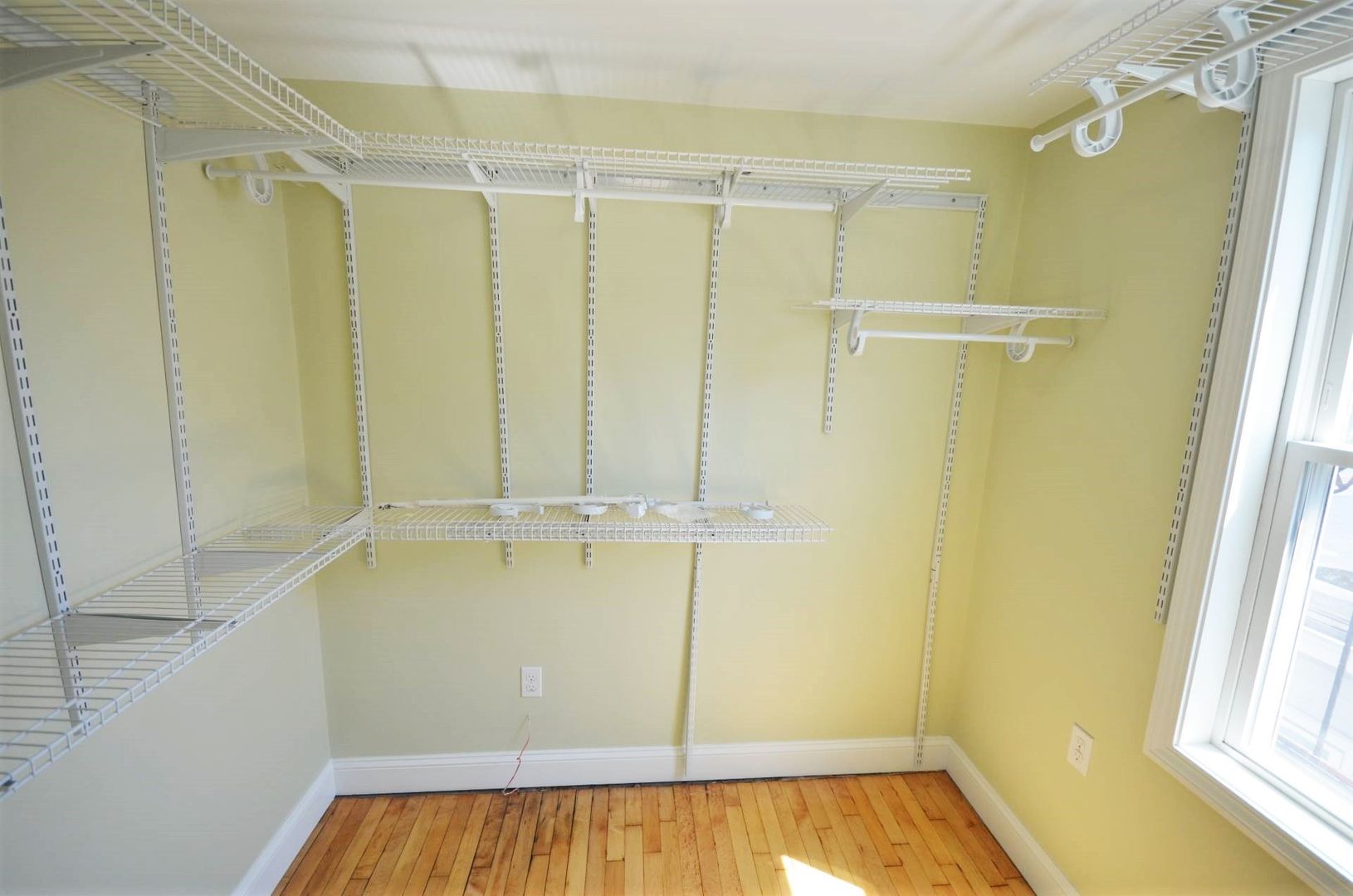 12 Cheever Ct, East Boston