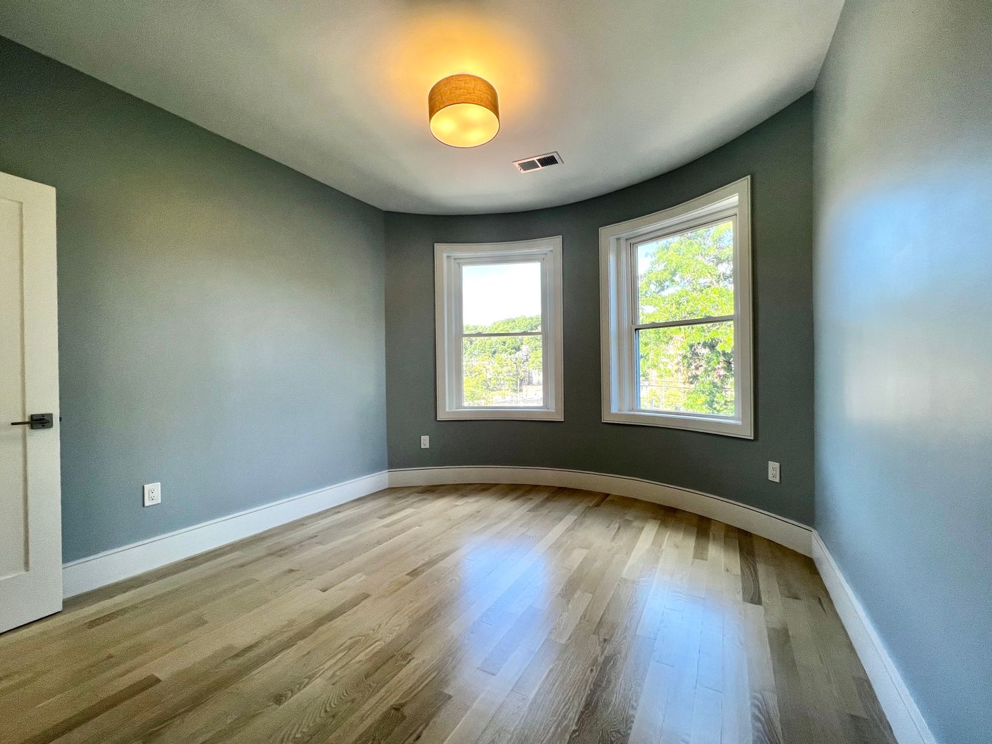 9 University Rd, Washington Square