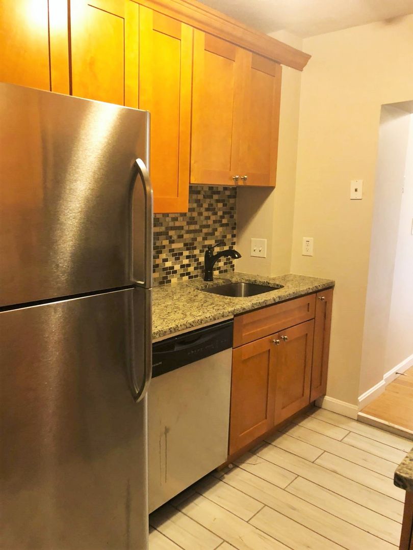 31 Chelsea St, East Boston