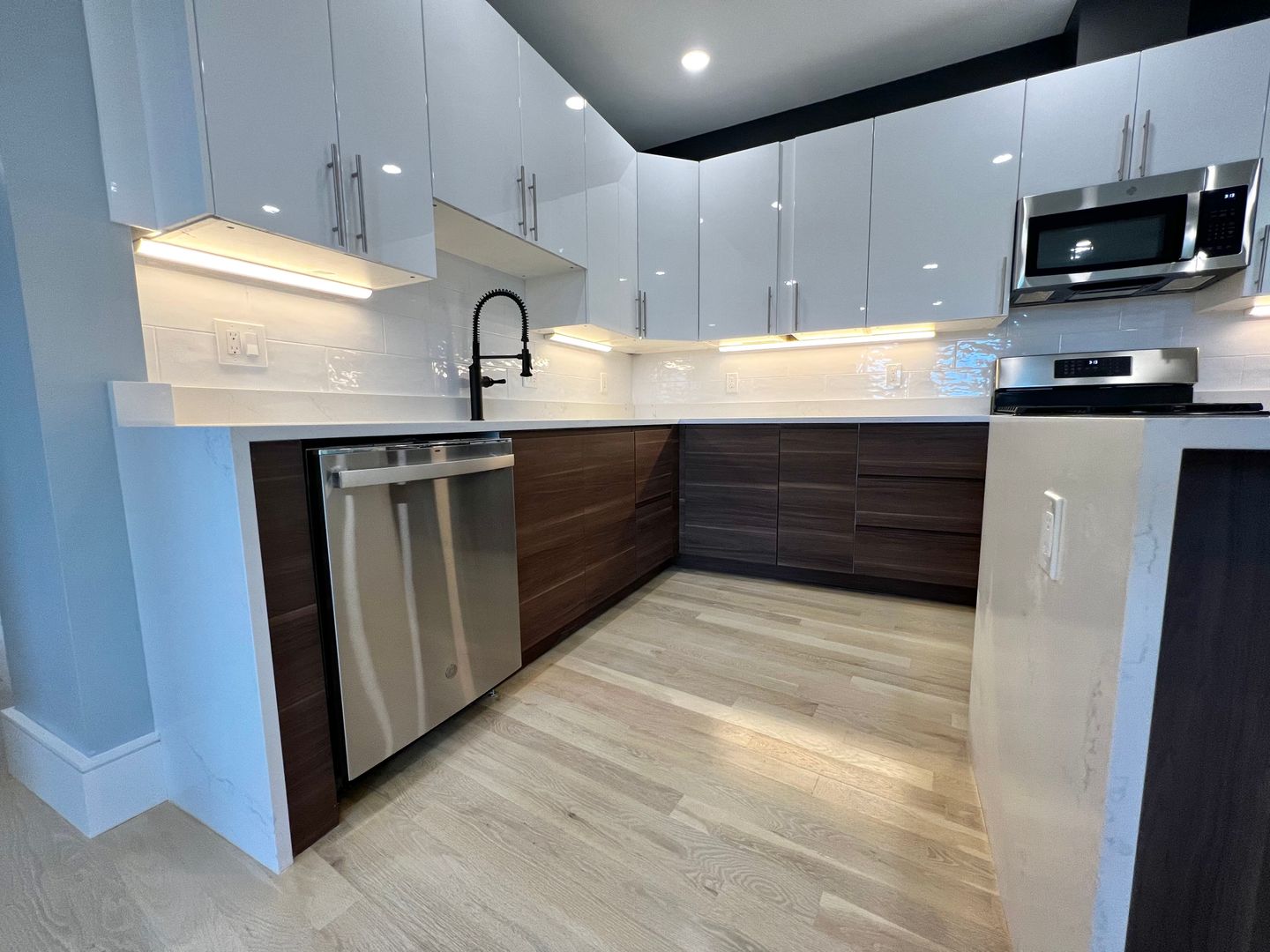 9 University Rd, Washington Square