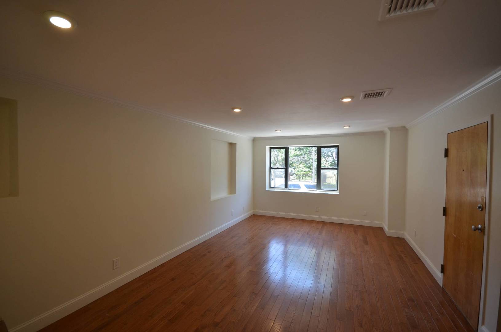 30 Decatur St, East Boston