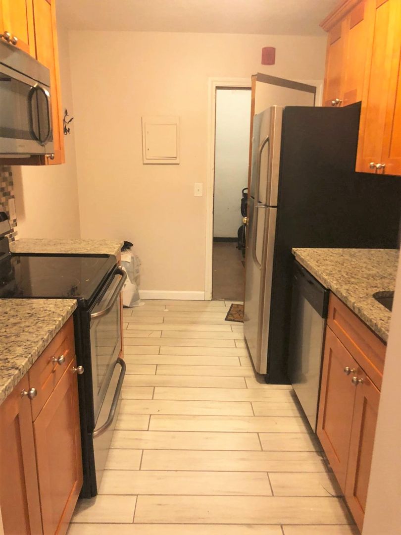 31 Chelsea St, East Boston