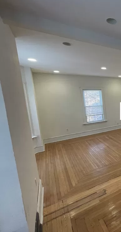 26 Woodville St, Roxbury