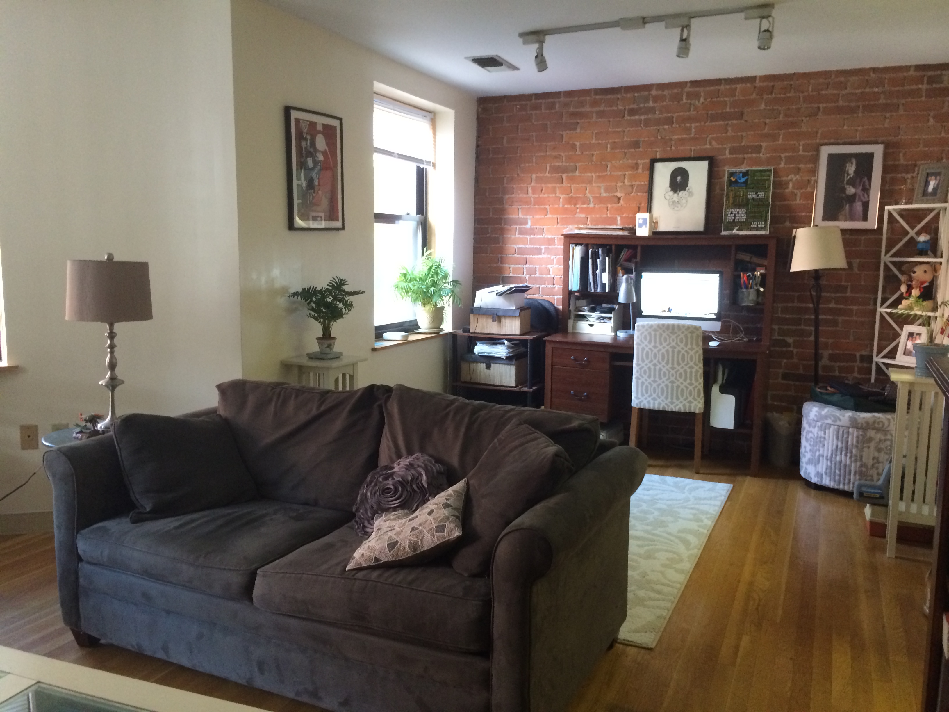 90 Gainsborough St, Fenway