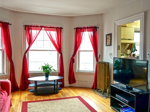 67 Willow Ave, Davis Square