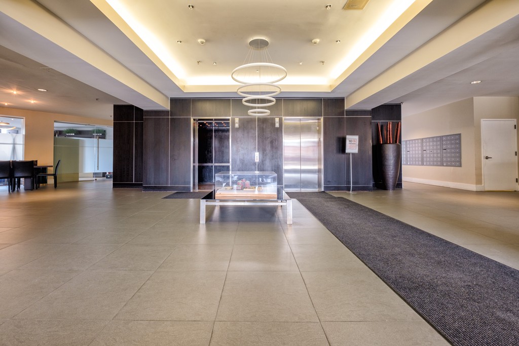 15 North Beacon St, Allston