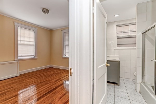 131 Freeman St, Coolidge Corner