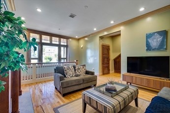 48 Moreland St, Roxbury