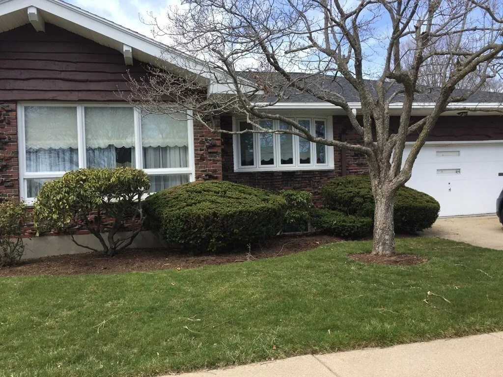 20 Mossdale Rd, Jamaica Plain