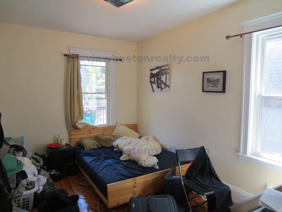 44 Easton St, Allston