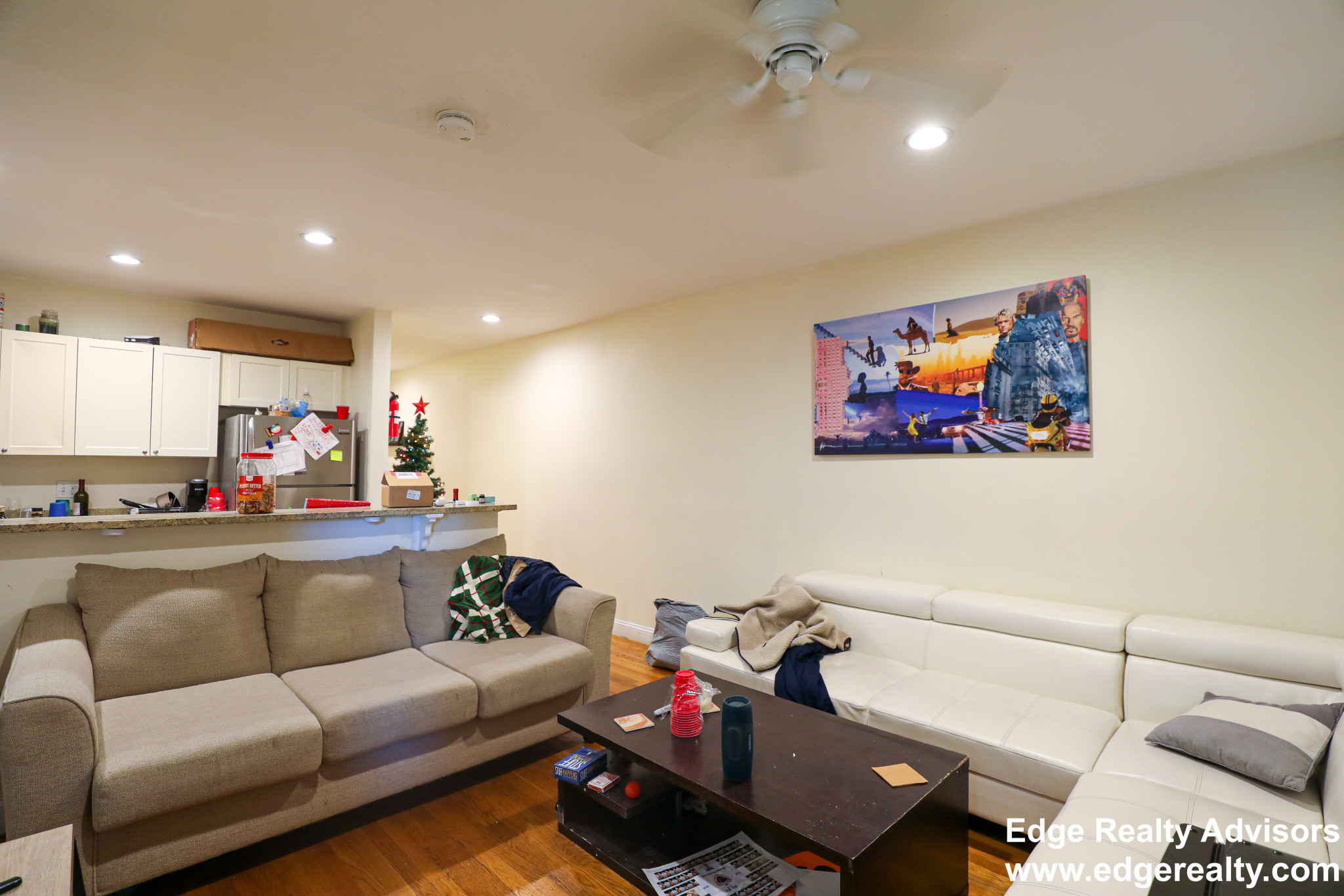 318 Saint Paul St, Longwood