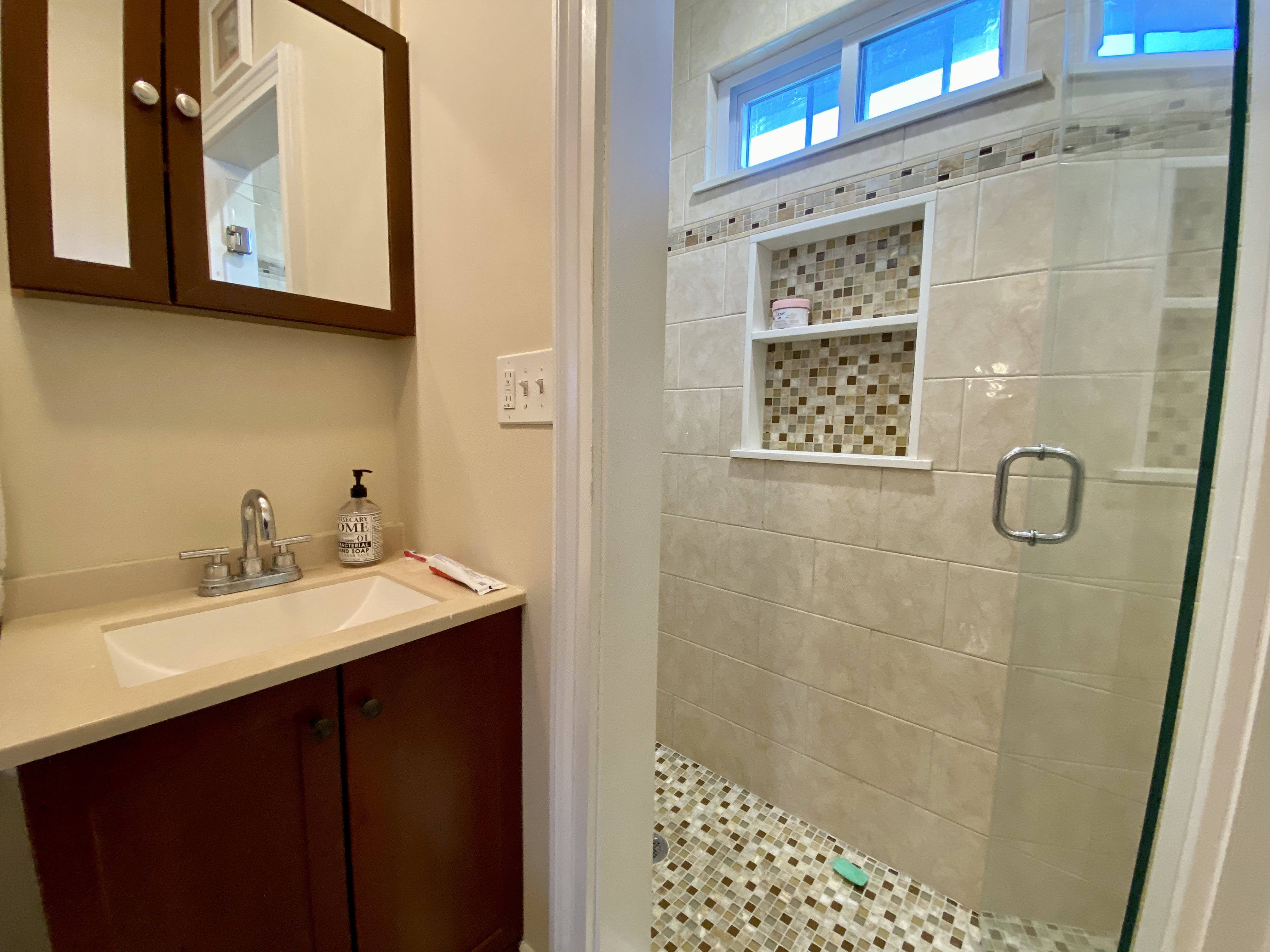 98 Whitford St, Roslindale