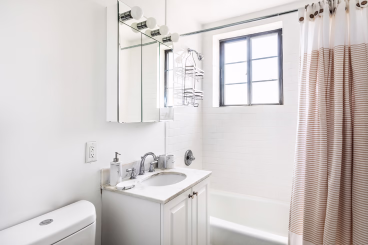 60 Brattle St, Harvard Square