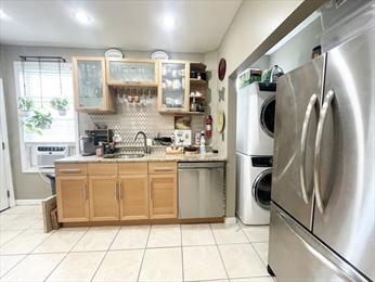 9 Mount Pleasant Ave, Roxbury