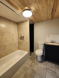 96 Houston Ave, Milton