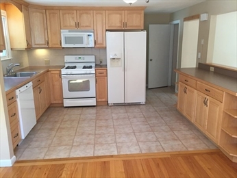 352 Sprague St, Dedham