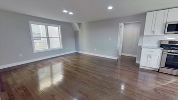 15 Leedsville St, Dorchester