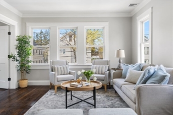 84 Sunnyside St, Hyde Park