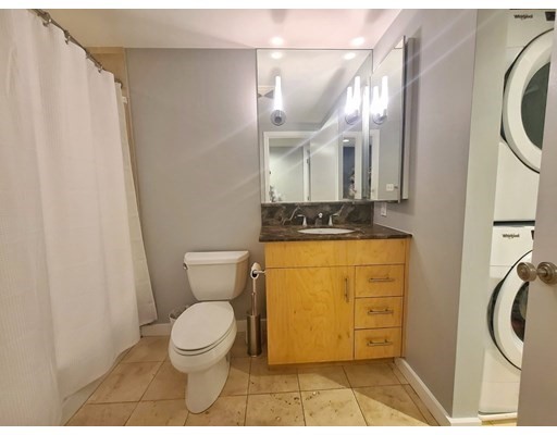 99 105 Broad St, Waterfront