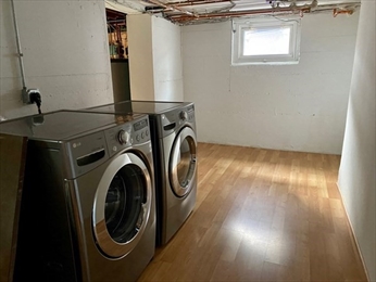 307 Russett Rd, Chestnut Hill