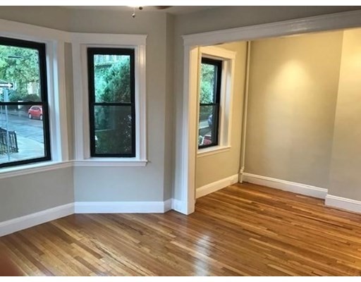 39 Glenville Ave, Allston