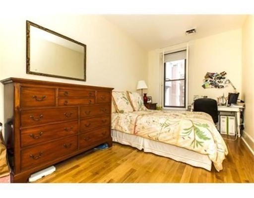 280 Commonwealth Ave, Back Bay