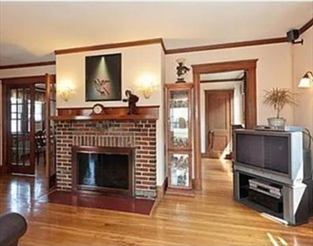 14 Bexley Rd, Roslindale