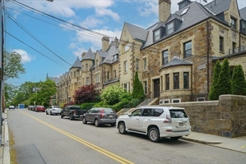 354 Tappan St, Washington Square