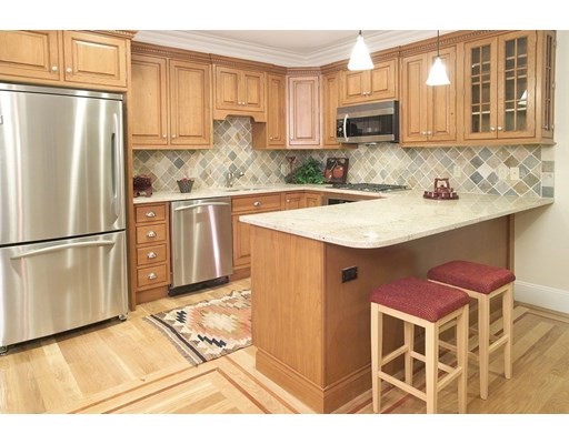 120 Browne St, Coolidge Corner