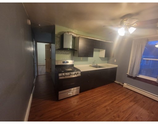 22 Holmes St, Malden