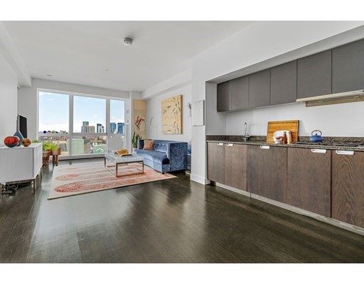 110 Stuart St, Back Bay