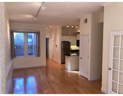 53 Garden St, Beacon Hill