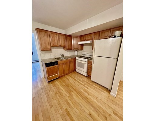 36 Clarendon St, South End